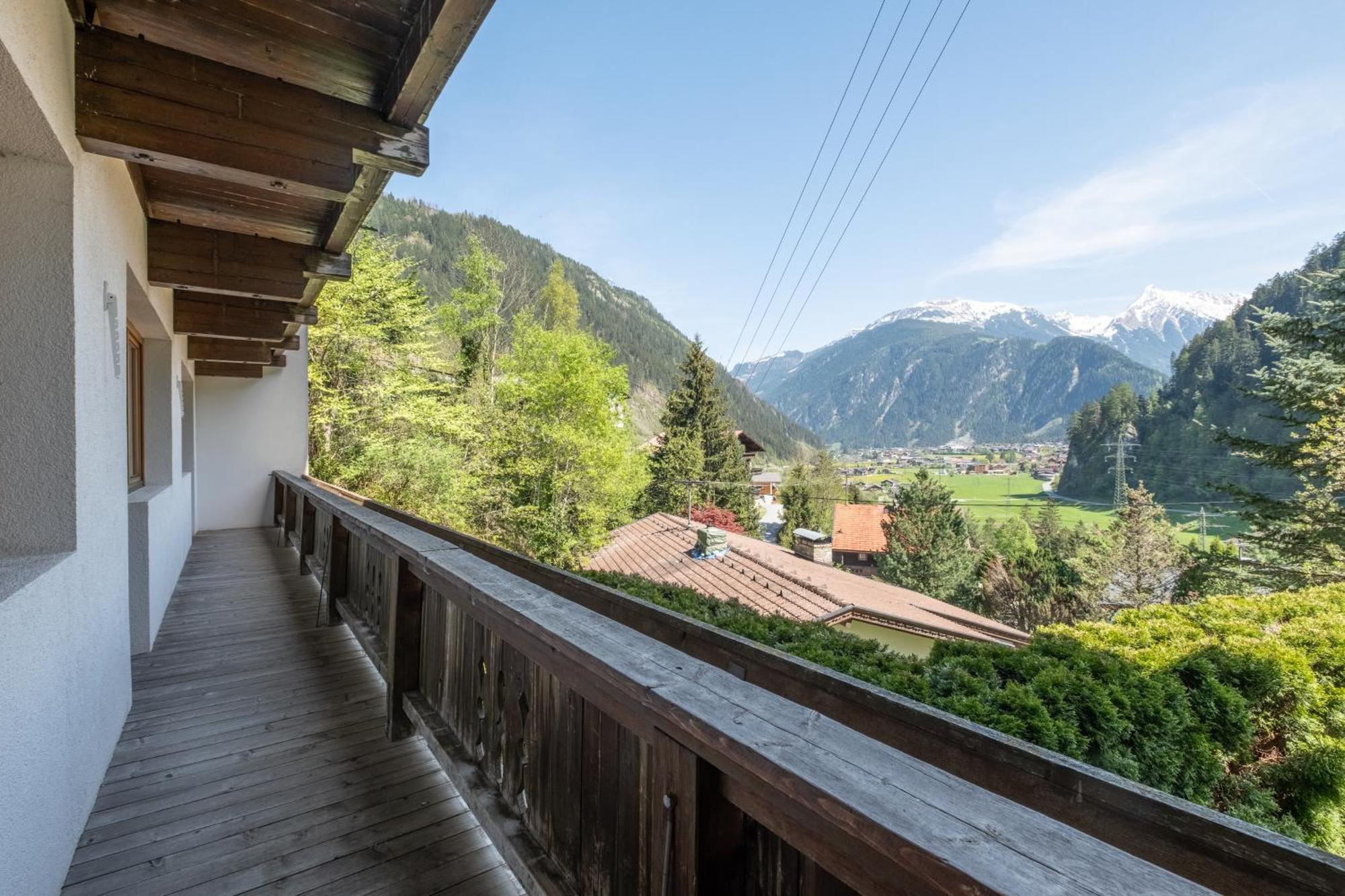 Апартаменты Haus Tuxerklamm Майрхофен Номер фото